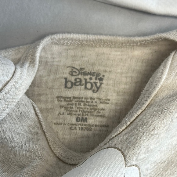 Disney - Winnie the Pooh - Gray and White Bodysuit/Onesie and Hat - Picture 2 of 3